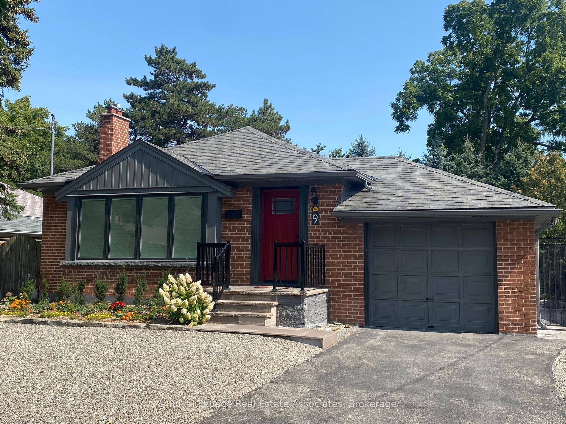 9 Sevenoaks Ave — Buyer Represented by David Anderson Oey